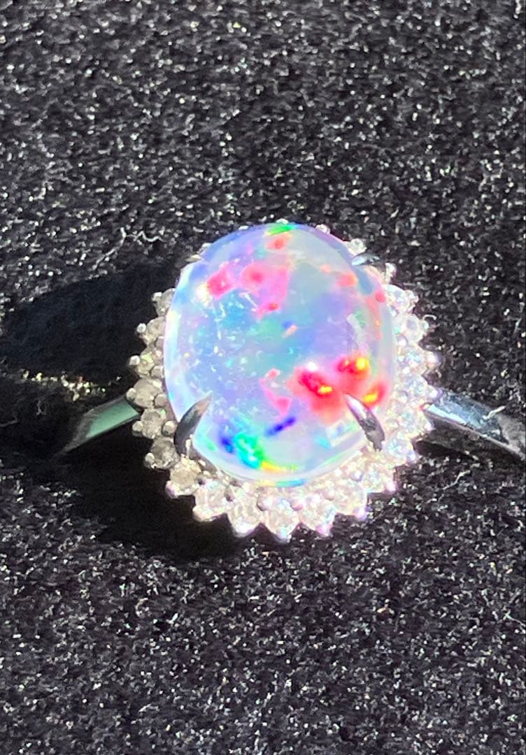 ウォーターオパール　ダイヤモンド　取り巻き　リング　指輪　プラチナ　pt950