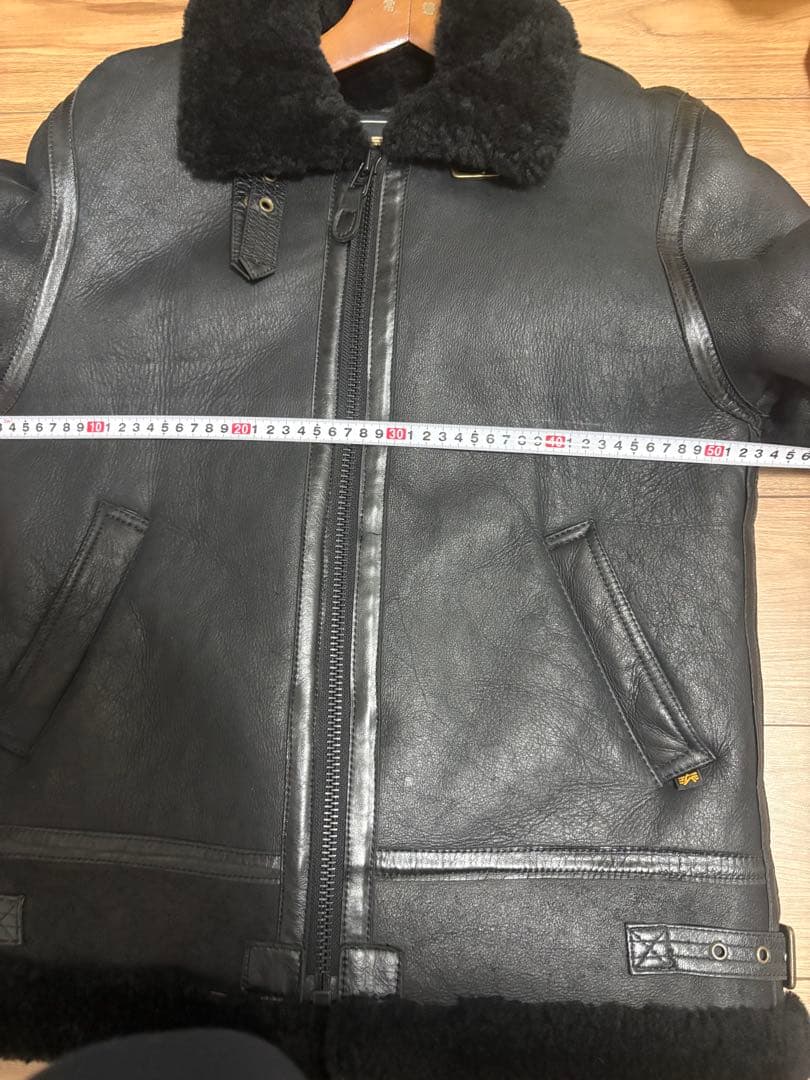 リュウ　ALPHA INDUSTRIES アルファ　シープレザーb-3