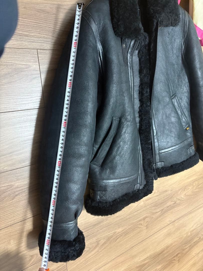 リュウ　ALPHA INDUSTRIES アルファ　シープレザーb-3