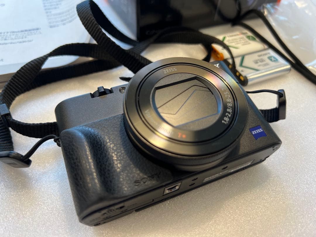 デジタルカメラ SONY RX100V(DSC-RX100M5)