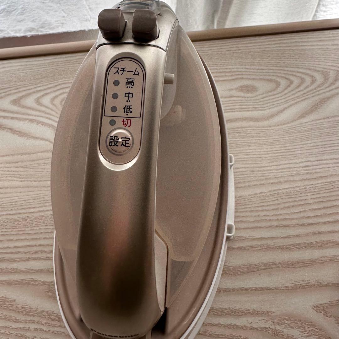 《即購入OK》Panasonic コードレススチーム　NI-WL707-C