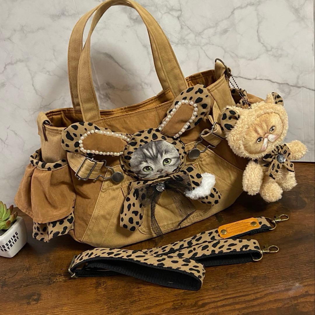 k*☆様 コヤンイサムチョン【デニムリメイク バッグ】 猫ちゃんバッグ