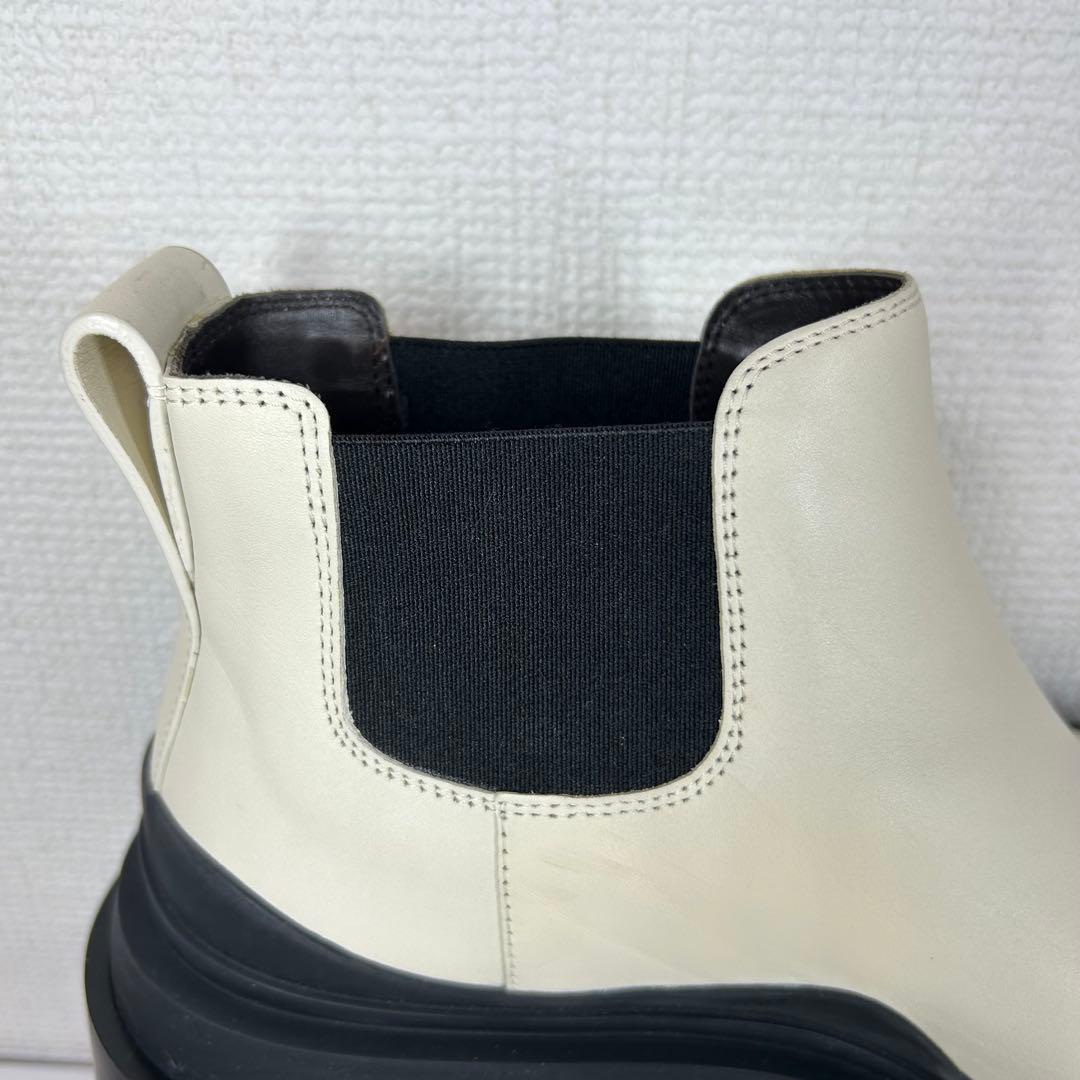 1/31限定価格【箱 保存袋付】BOTTEGA VENETA サイドゴア タイヤ