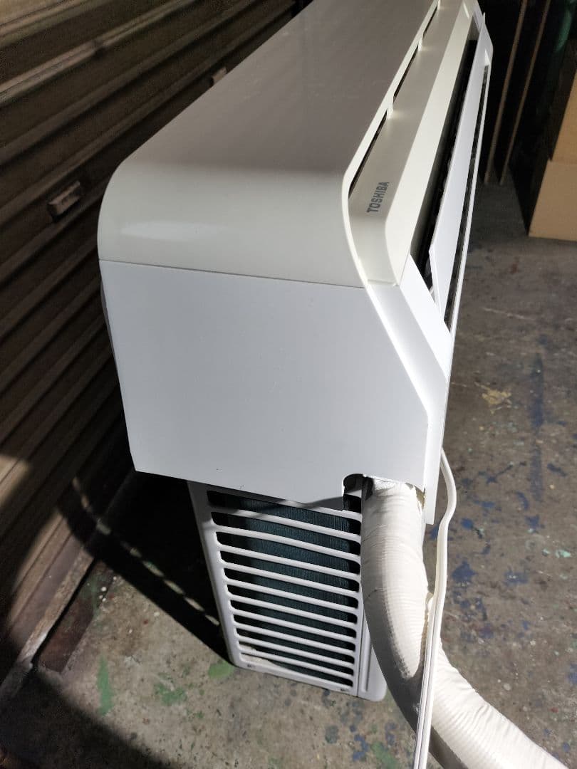 即*須様 ◆直接引き取り限定◆TOSHIBA　RAS-E225RT(W) 201