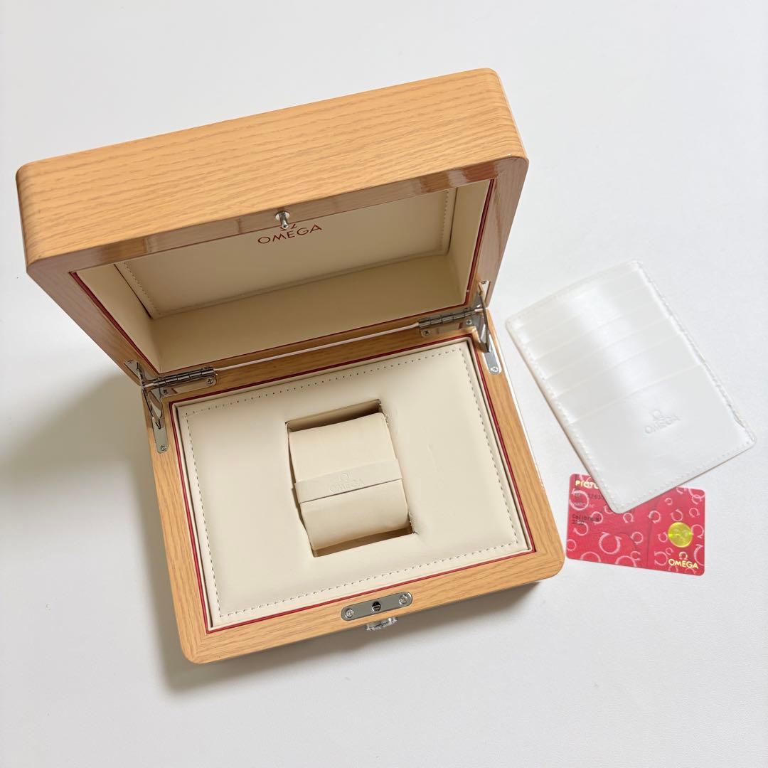 美品　オメガ　腕時計　ウォッチ　ケース　空箱　木目調　現行品
