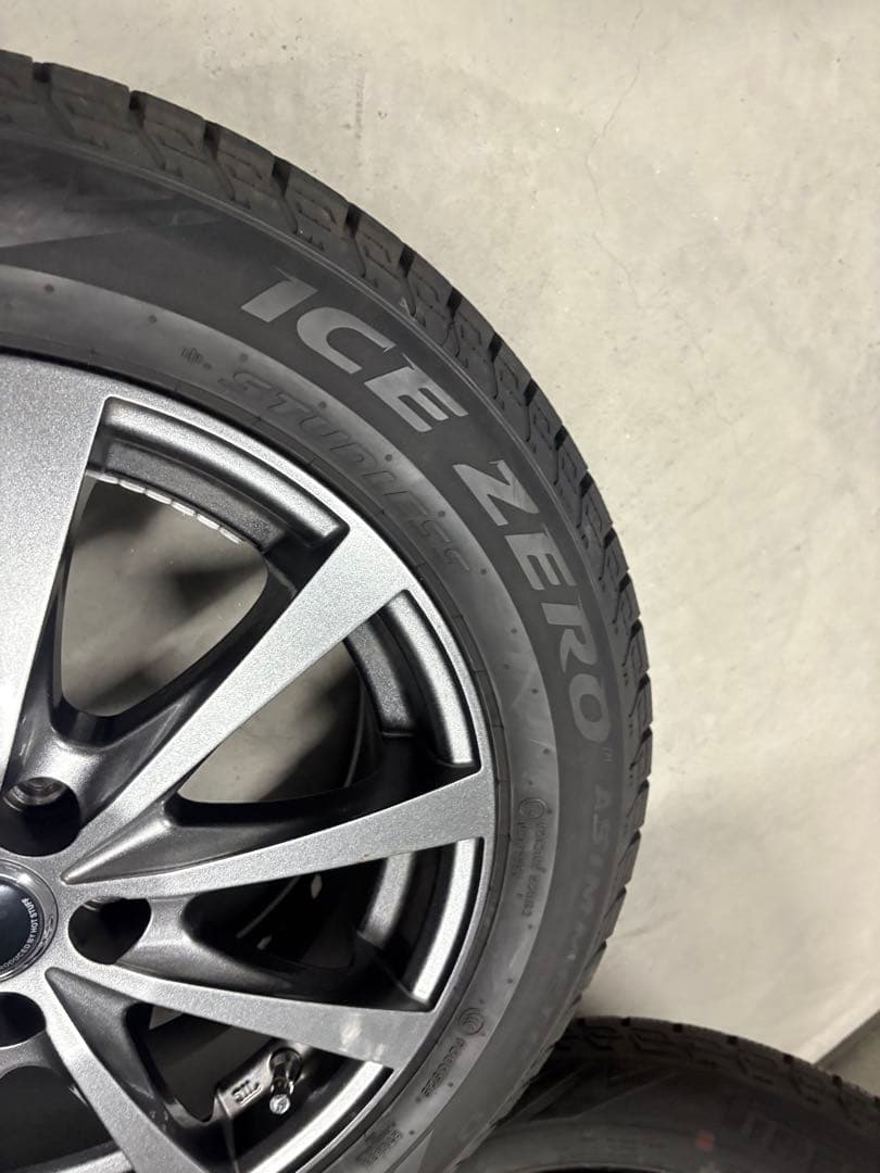 よっこ　取置　美品205/55R16スタッドレスpcd100 プリウス86