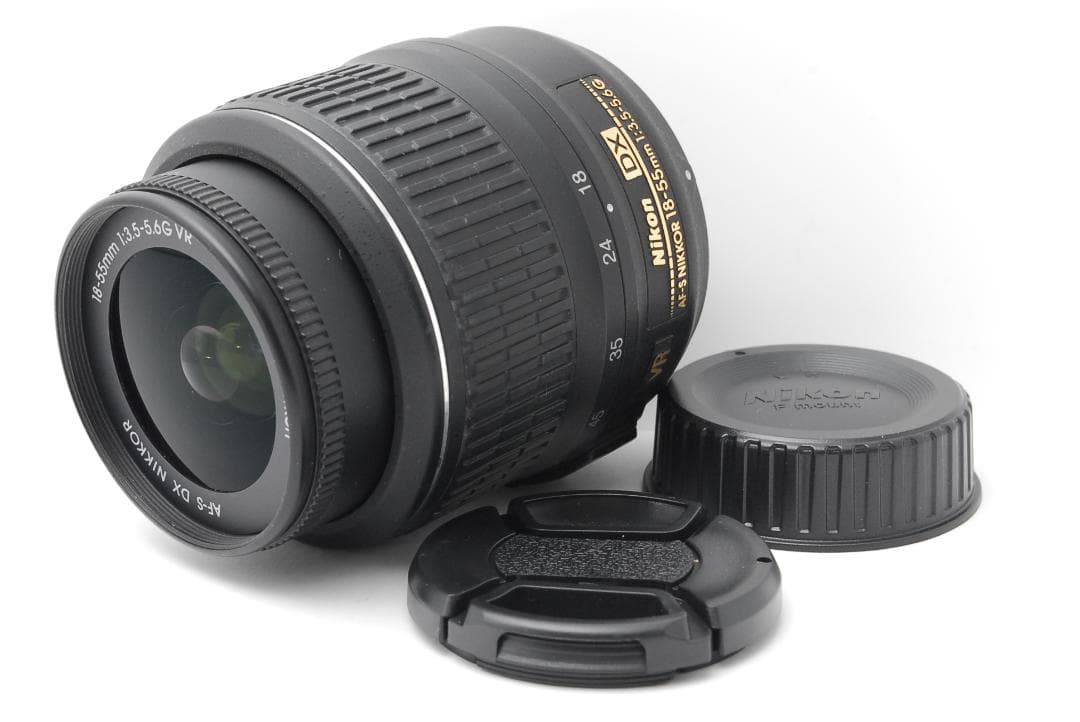 【新品級ショット数：２２１８枚】Nikon D3200　スマホ転送　希少　レッド