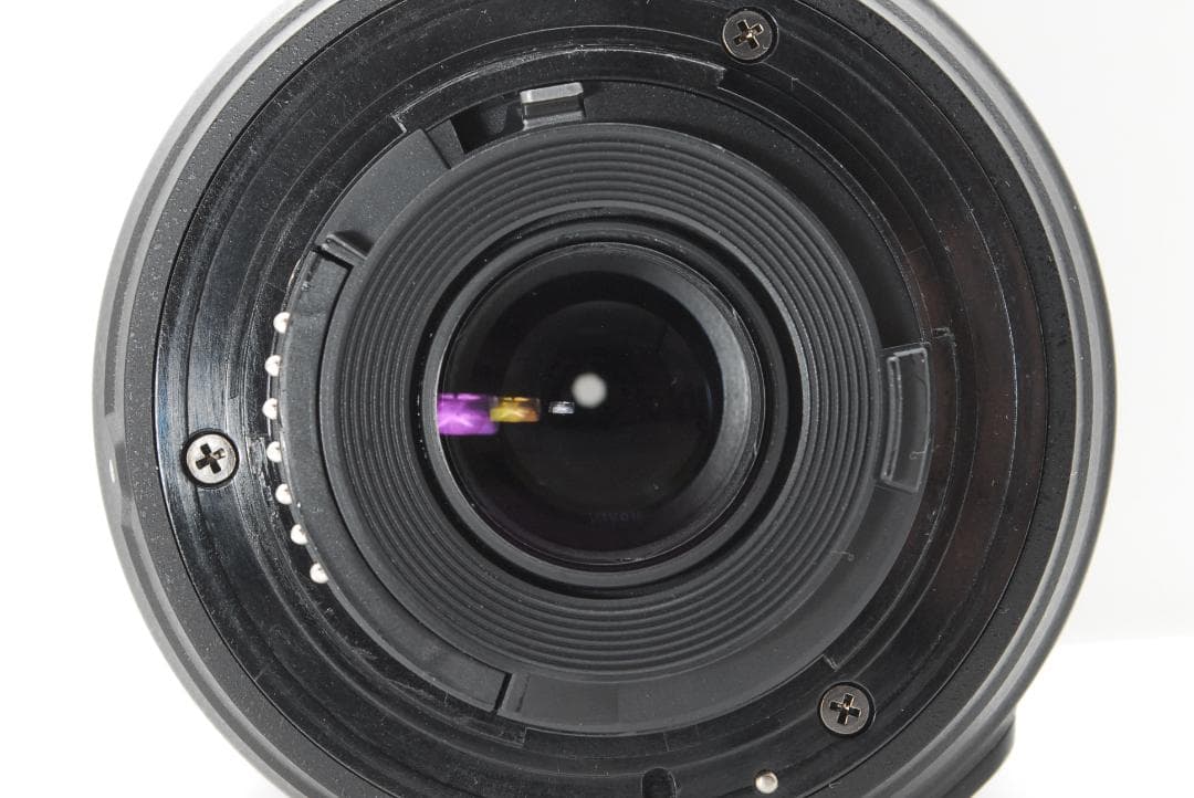 【新品級ショット数：２２１８枚】Nikon D3200　スマホ転送　希少　レッド