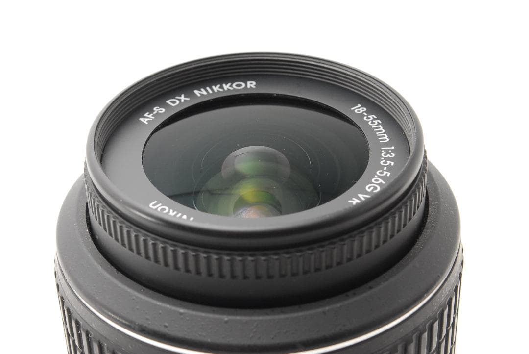 【新品級ショット数：２２１８枚】Nikon D3200　スマホ転送　希少　レッド