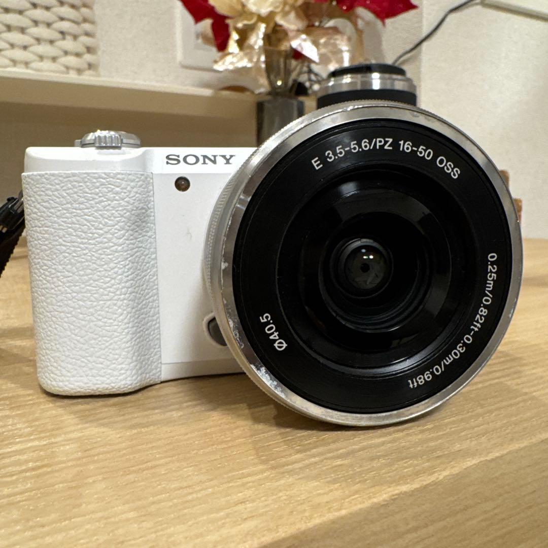 SONY α5100 ダブルズームキット（ILCE-5100Y）ホワイト
