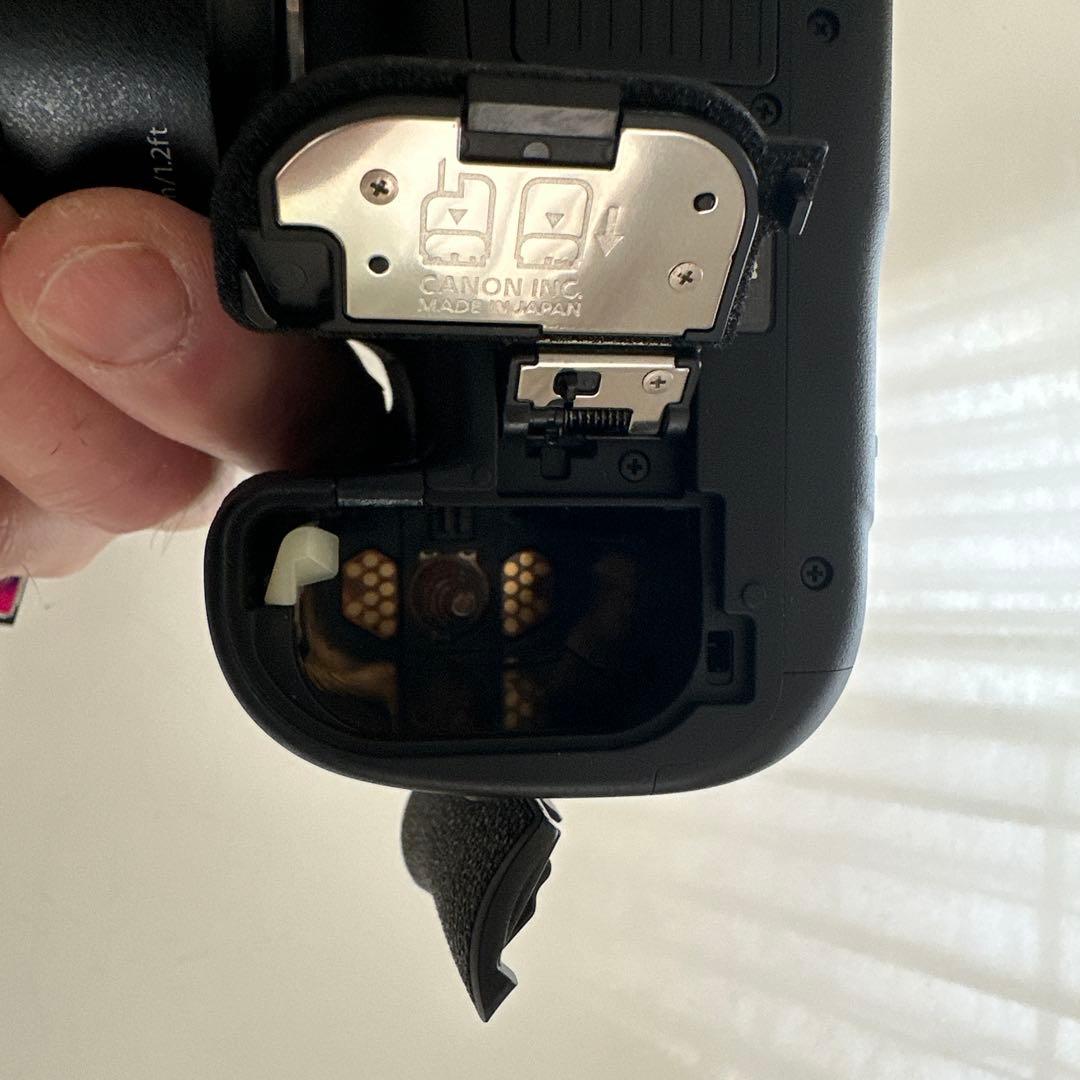 デジタルカメラ EOS7D Mark2 EF-S15-85mm IS USM