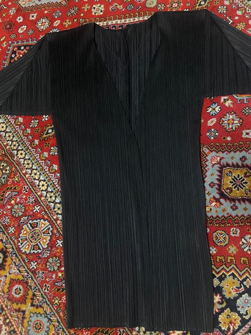 黒Mサイズ　Pleats Please カーディガン