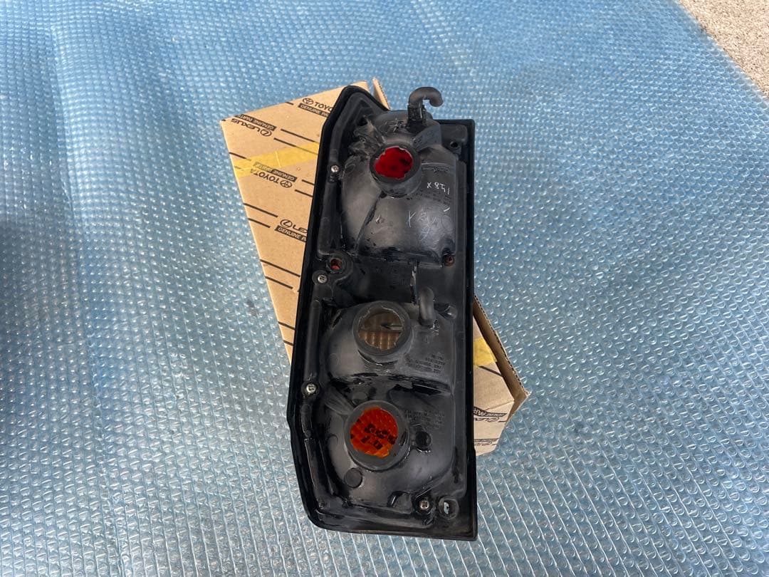 ランクル74ミドル FRPトップ用 純正テールランプ※美品
