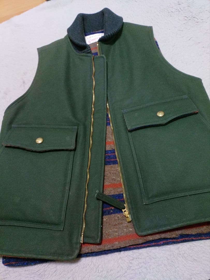 トップス TROPHY CLOTHING oiled duck storm vest