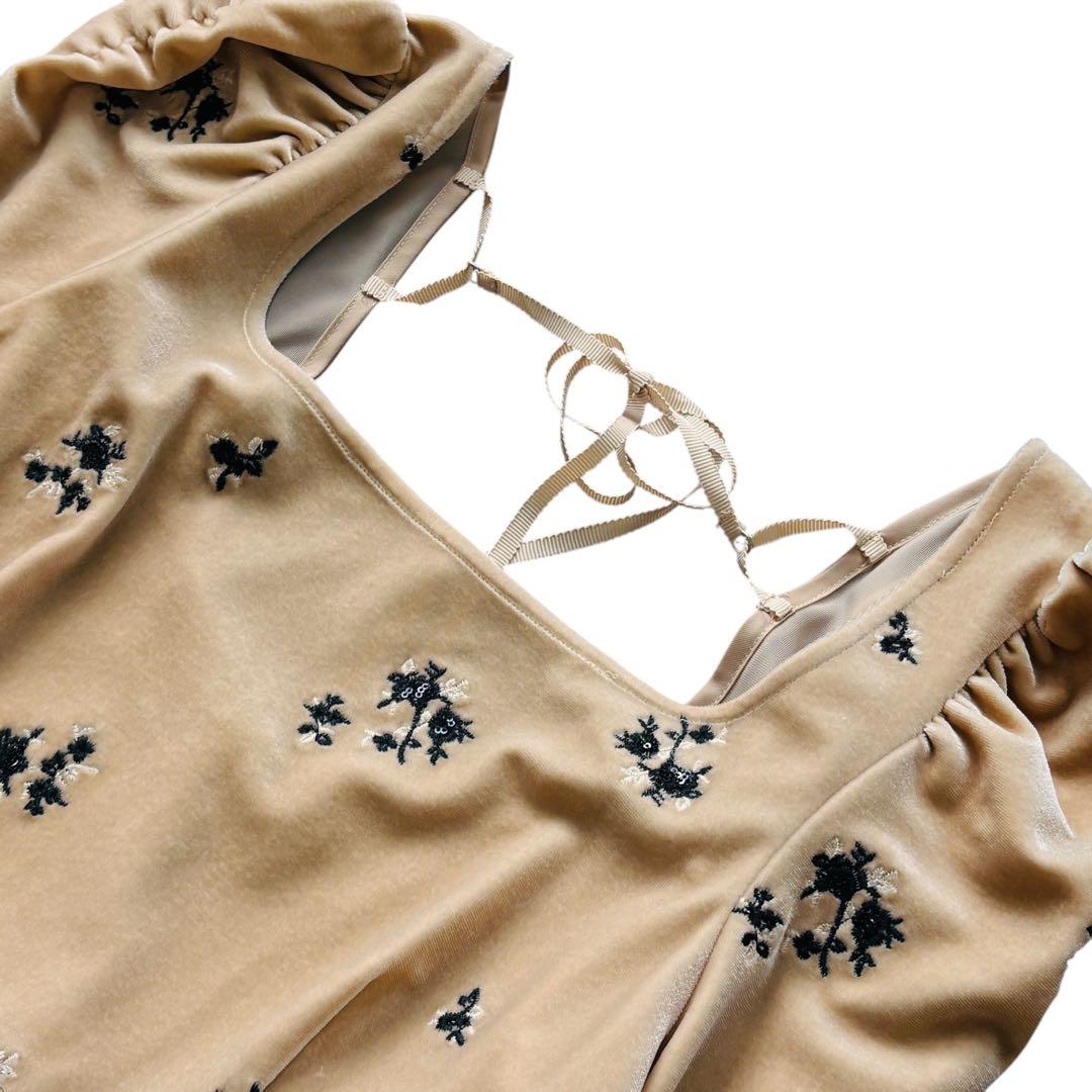 美品　FRAY I.D 完売24AW スクエアネックベロア刺繍OP