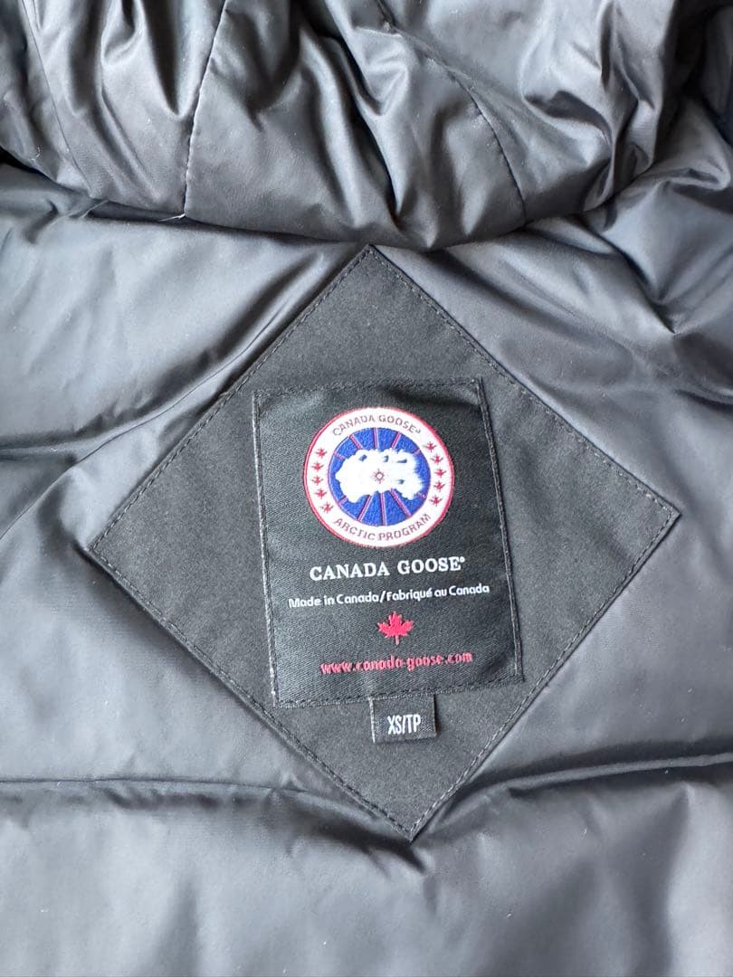 けいた カナダグース　ファー付きフード ブラックダウンジャケット　XS