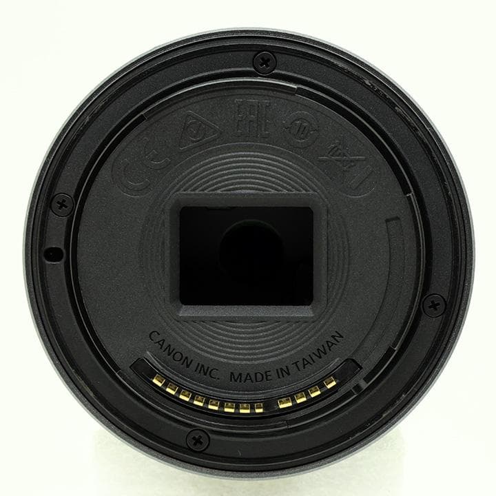 美品 Canon EOS R50 ミラーレス一眼 標準ズームレンズキット 備品付