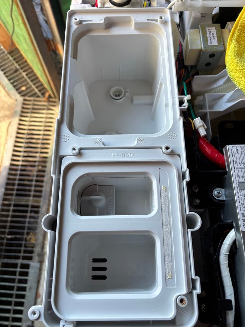 部品交換・分解クリーニング済 SHARP ES-W114 2021年製 左開き