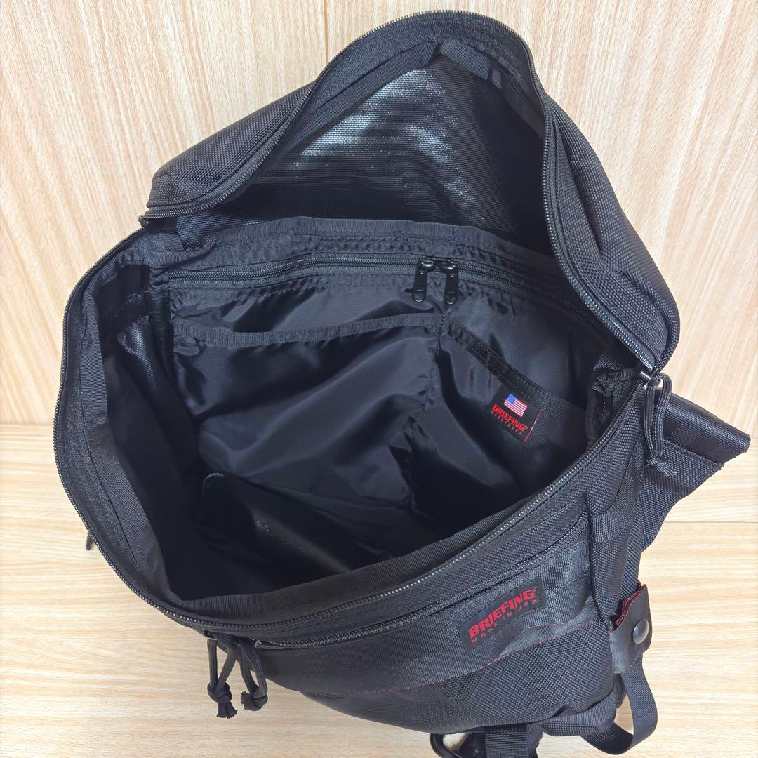 【限定 完売品】BRIEFING DUNE SHOULDER RM BLACK