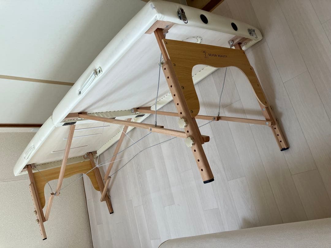 SEVEN BEAUTY 折りたたみ マッサージベッド