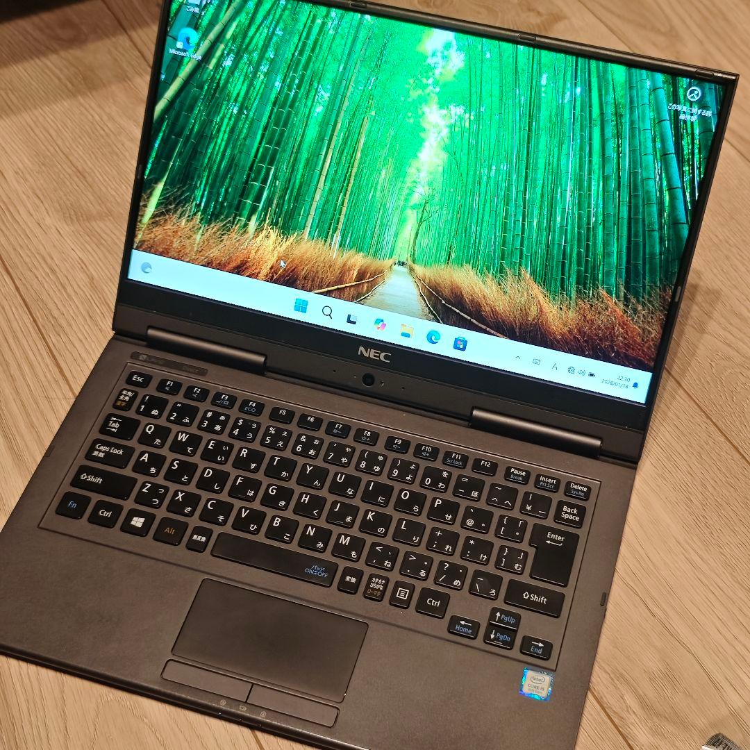 タッチパネル付き NEC ノートパソコン 第8世代 Corei5 8GB