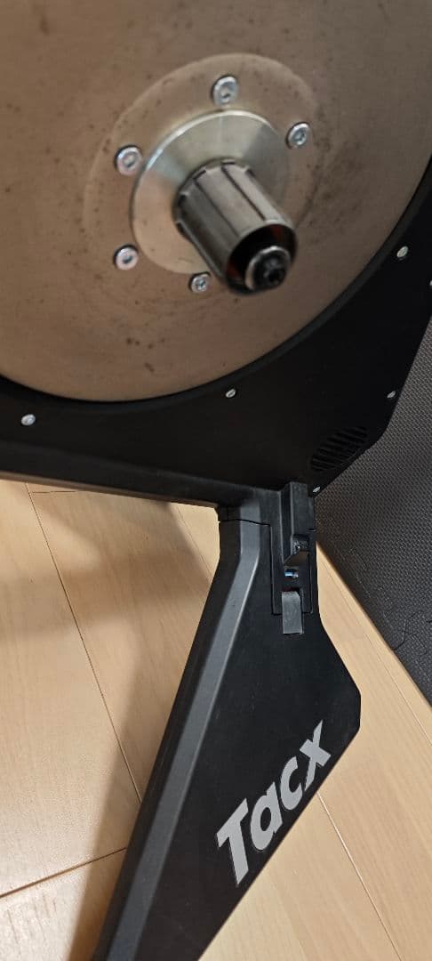 な*ん様 Tacx NEO Smart スマートトレーナー／Zwift対応