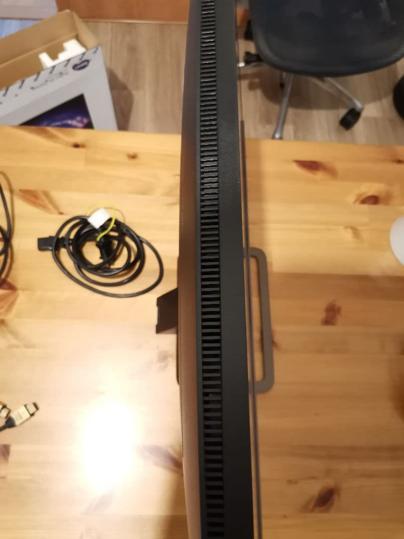 BenQ『MOBIUZ EX2780Q』 ゲーミングモニター