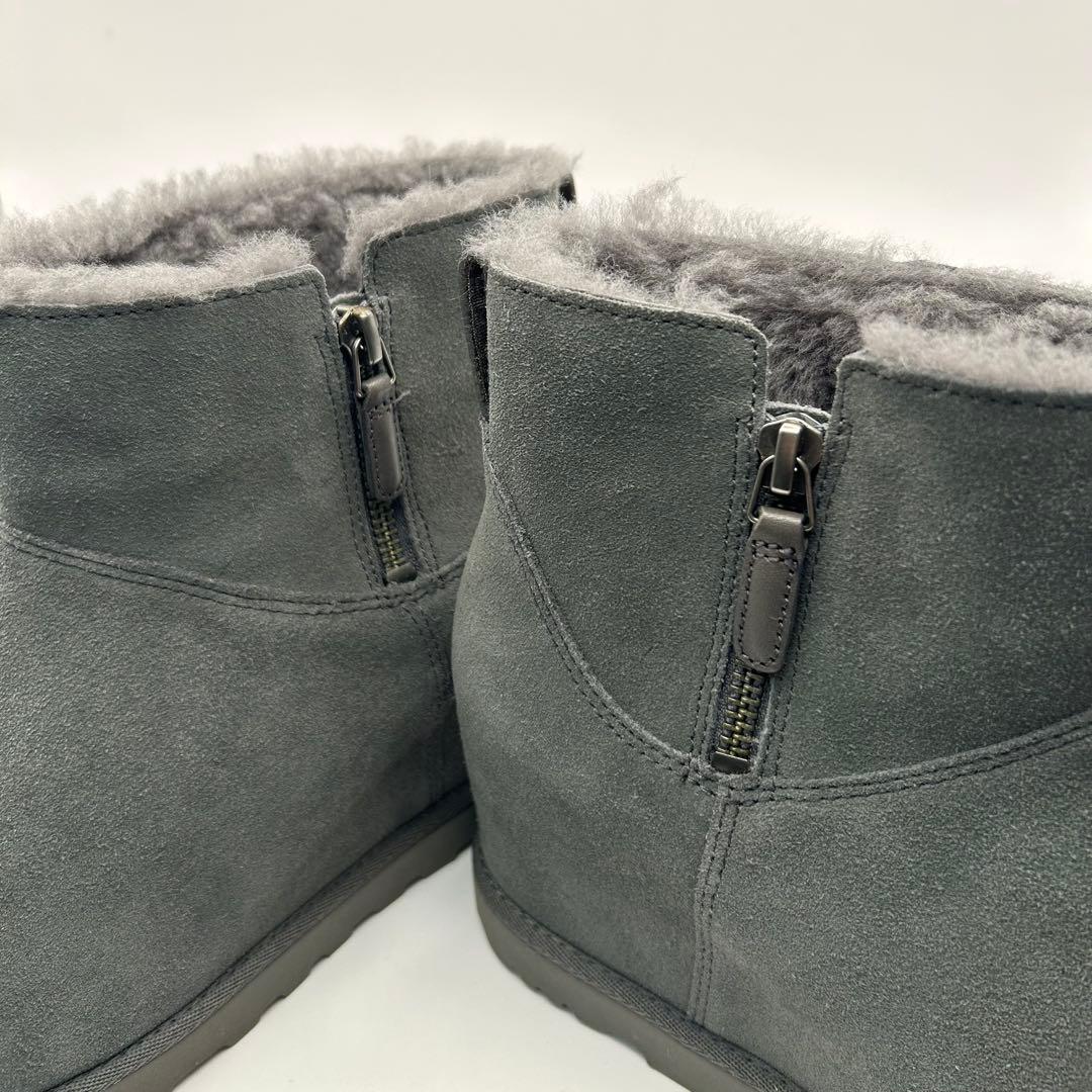 極美品✨ UGG 【25㎝】 クラシックフェムミニ サイドジップ ムートン
