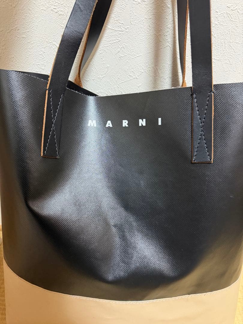 MARNI 黒 トートバッグ
