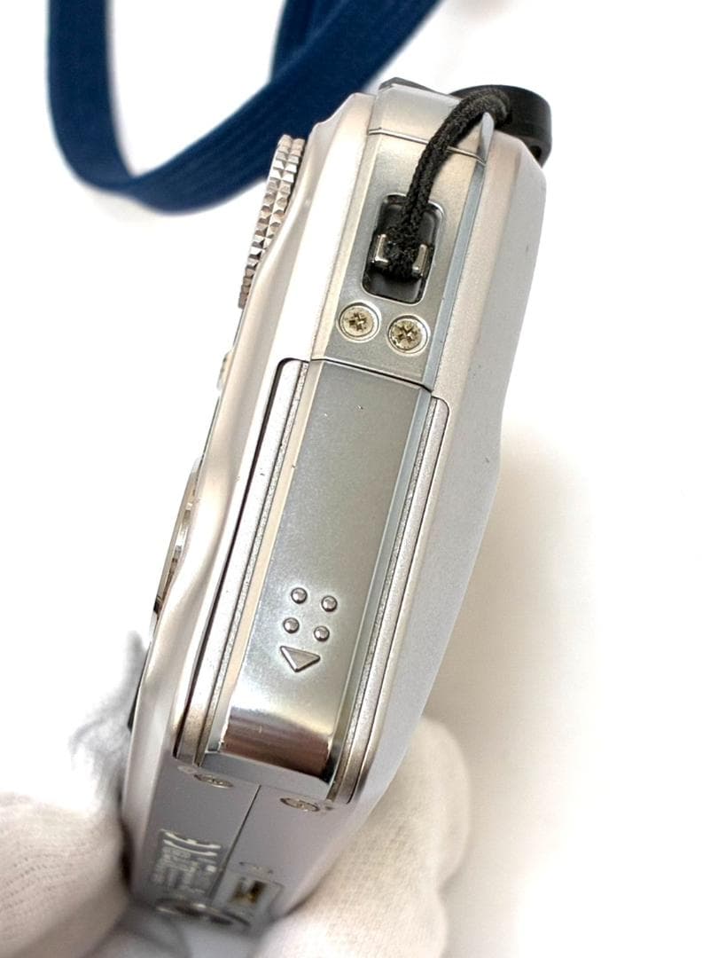 25S11-068 CASIO EX-V8 カシオ 通電OK 付属品付 デジカメ