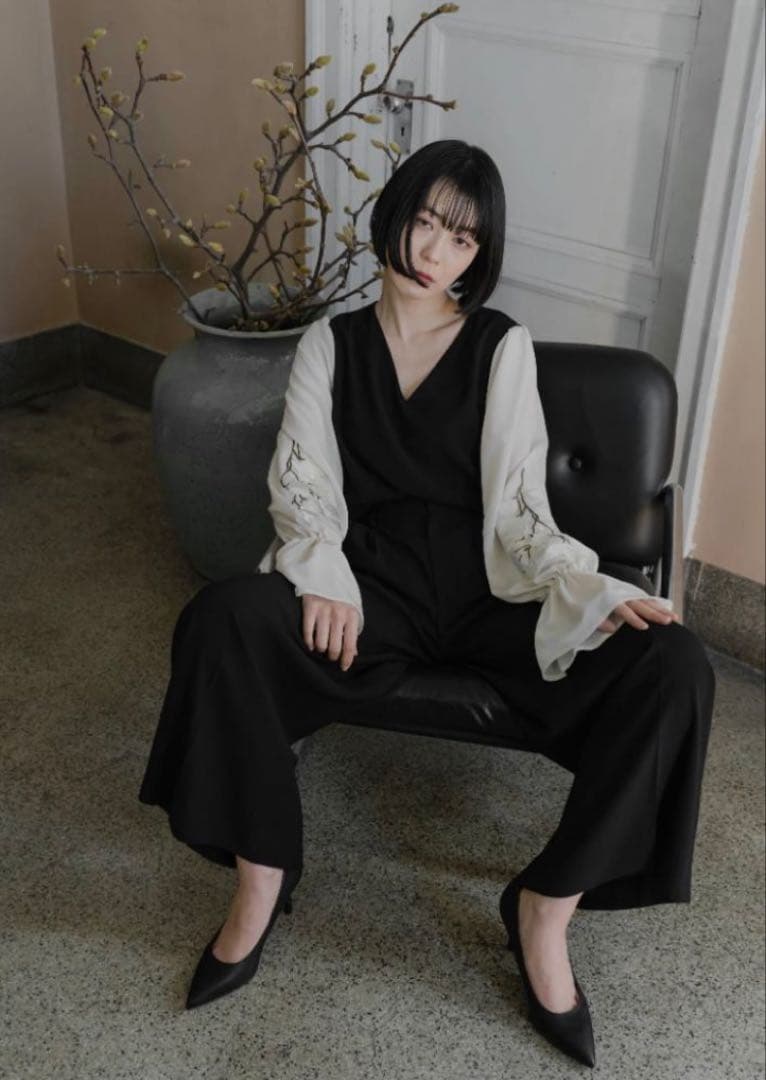 iCONOLOGY 花を着るブラウス 白木蓮　完売品 イコノロジー