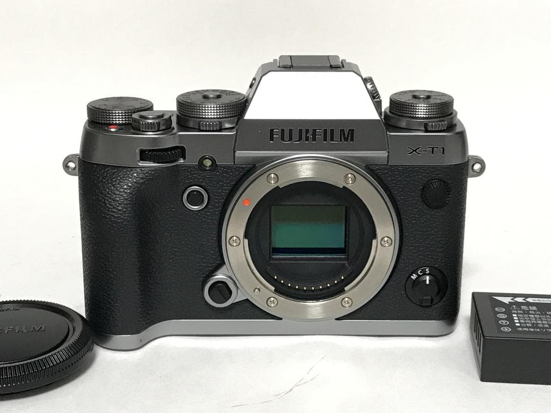 FUJIFILM X-T1　グラファイトシルバー　ショット数800回　#9408