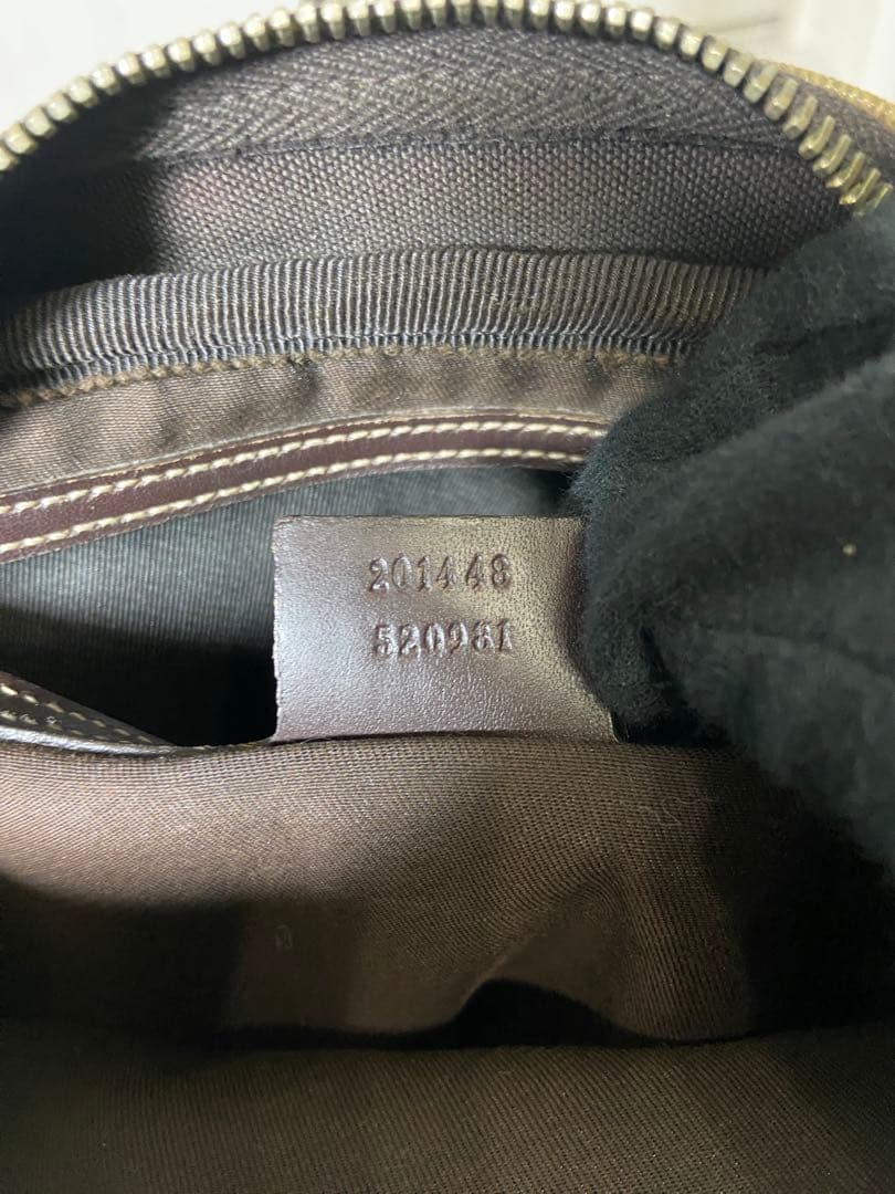 GUCCI ショルダーバッグ　GG スプリーム　PVC レザー　ベージュ