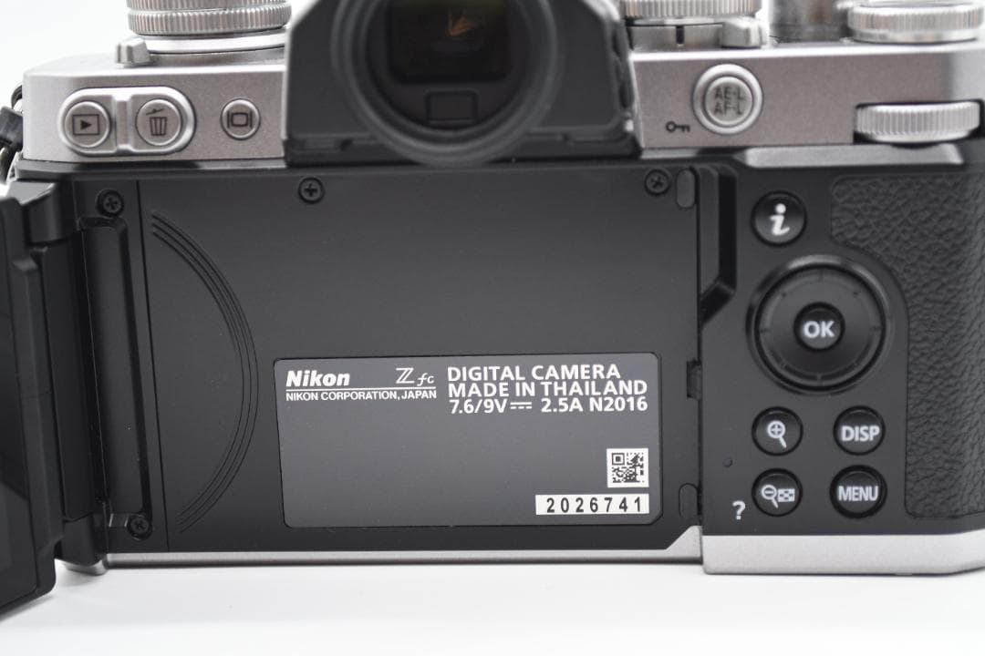 ★美品★ Nikon ニコン Z fc ミラーレス一眼カメラ シルバー ボディ