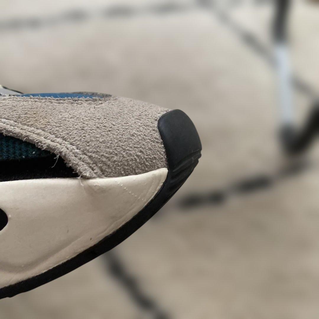 YEEZY BOOST 700 ホワイト/ブラック/オレンジ US 9