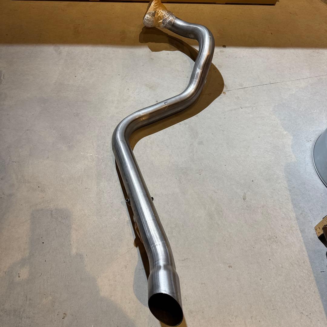 【未使用】ランドクルーザープラド　150後期　ガソリン車　純正マフラー