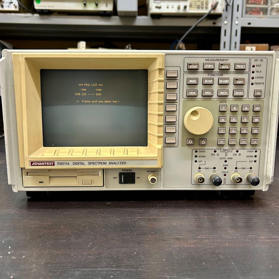 え*し様 ADVANTEST　デジタル スペクトラム アナライザ R9211A