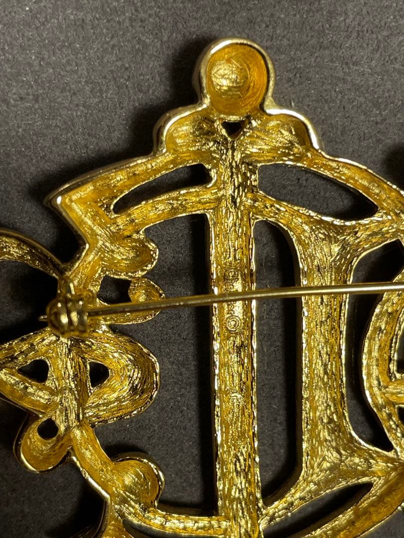 Christian Dior ゴールドブローチ・イヤリングセット【未使用品】