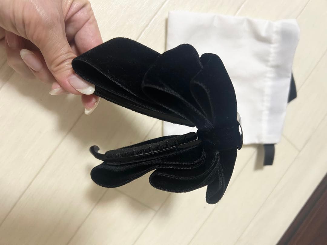 【かいかい】　Complex Biz ベルベットリボンヘアクリップブラック