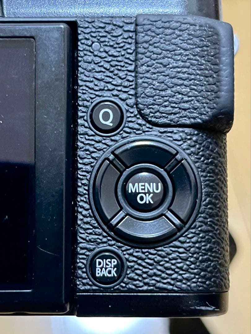 【値下げ中】FUJIFILM X-T20 ミラーレスカメラ＆15-45mmレンズ