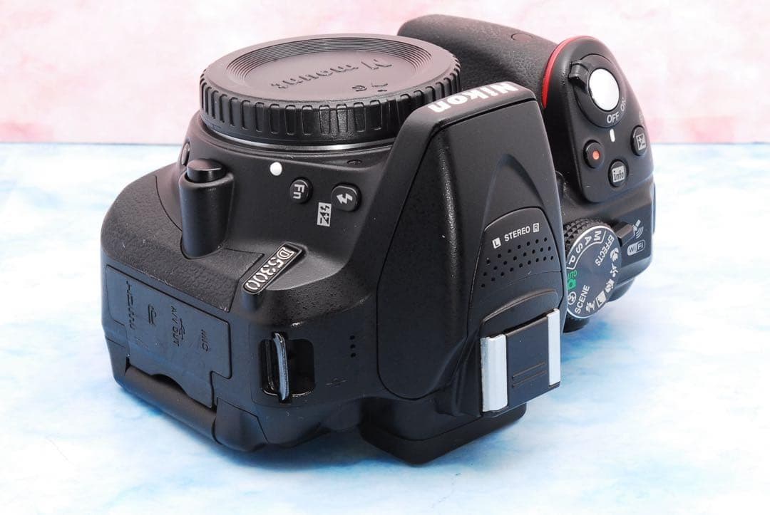 ☆ニコンD5300☆手ぶれ補正Wレンズ☆Wi-Fi搭載☆一眼レフカメラ