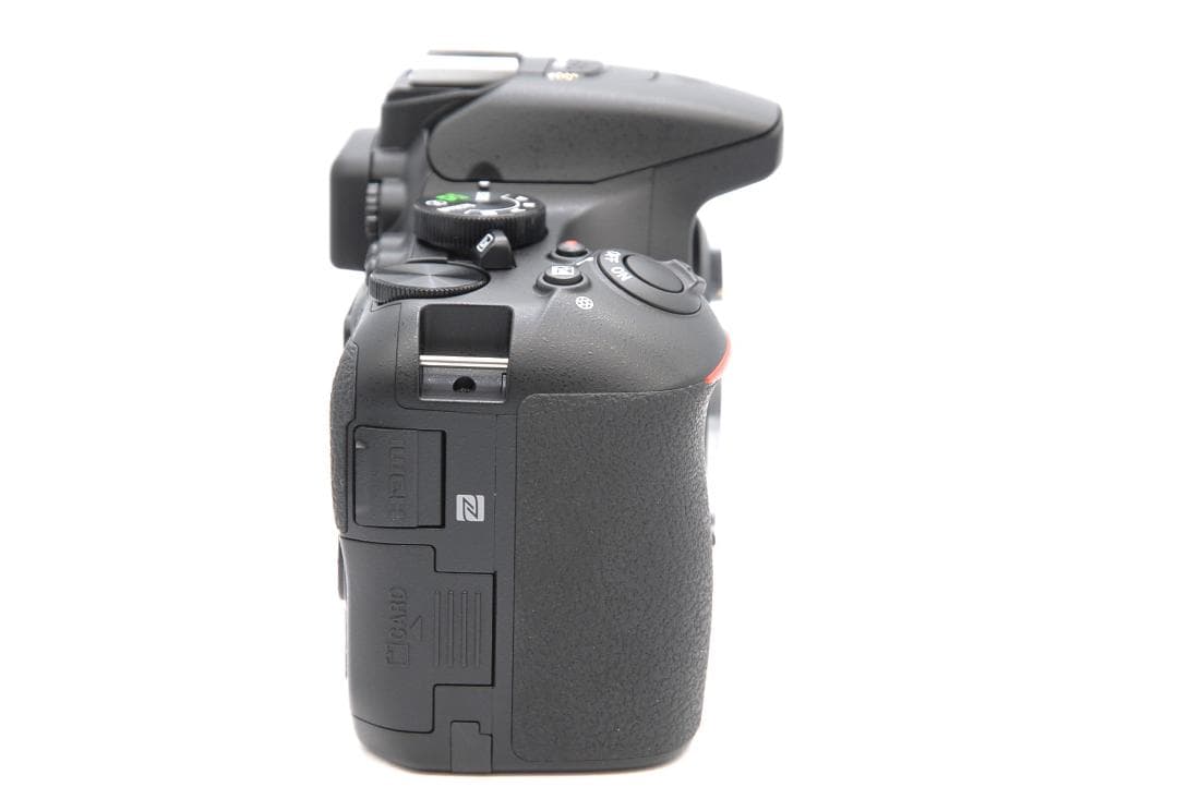 ショット数797枚 Nikon D5600 レンズキット 超美品 Wi-Fi付き