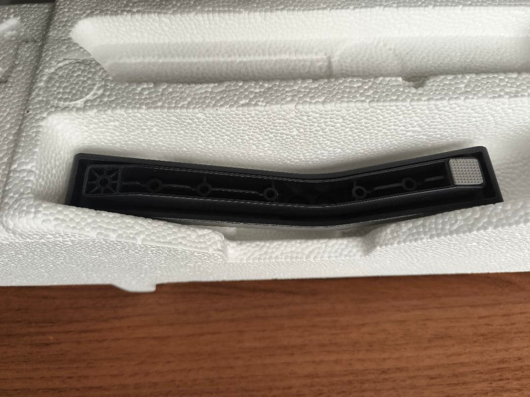 [美品]　TOSHIBA REGZA 液晶テレビ 本体 薄型 32型　32V34