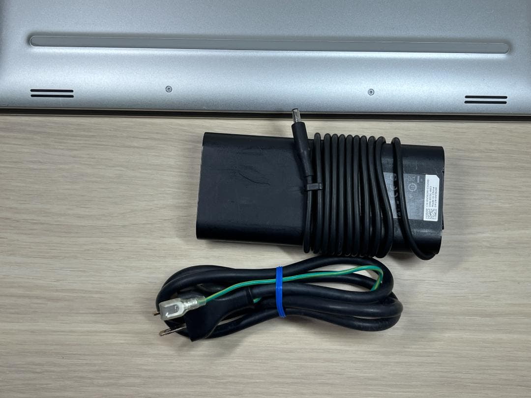 デル 5540 32GB 1TB 4Kタッチ i7-9750H ノートPC 美品