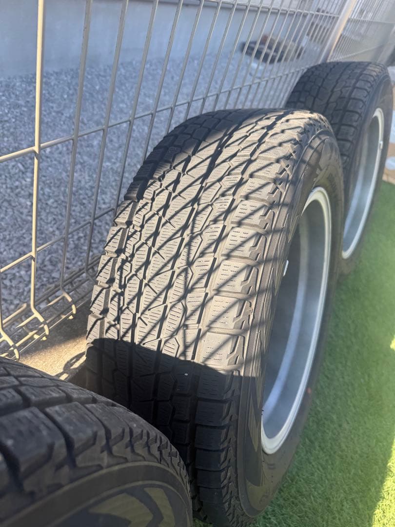 レクサス　17インチ　スタッドレスタイヤ　センサー付き　225/65R17