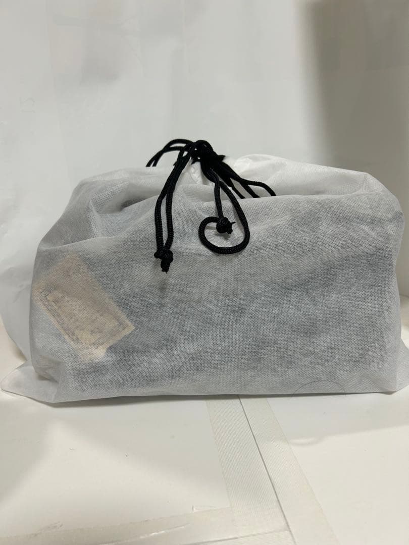 BEARDSLEY ビアズリー レザーボディバッグ　ブラウン