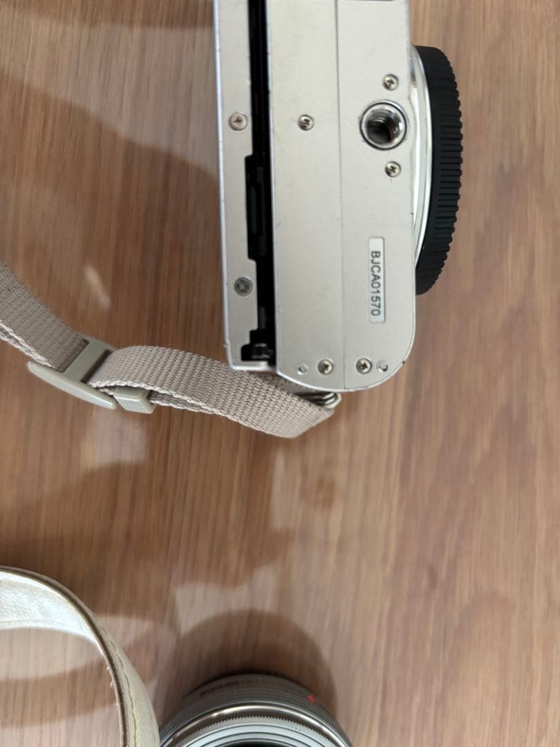 Olympus E-PL10 ミラーレスカメラ 14-42mm