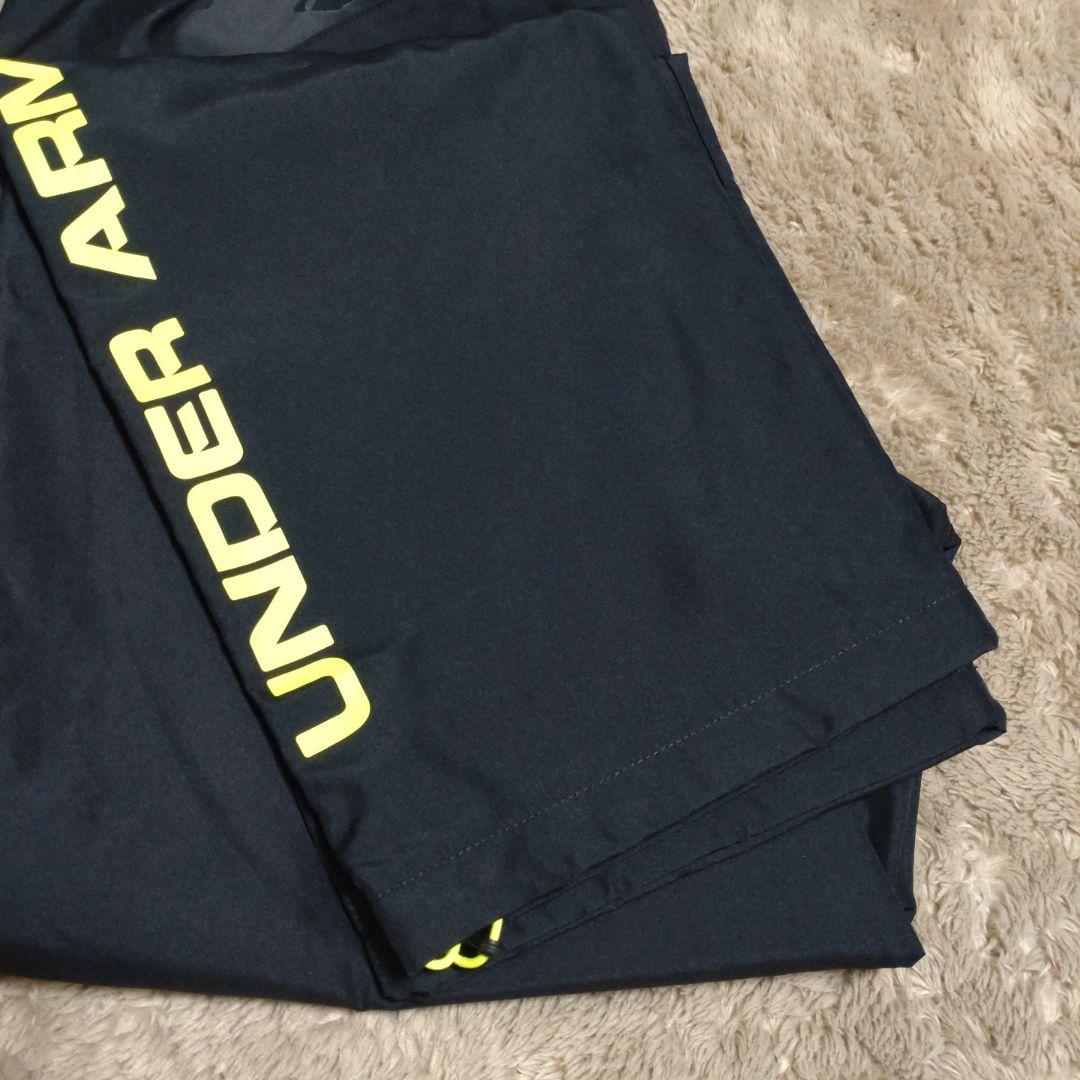 新品同様アンダーアーマーUNDER ARMOUR ジャージセットアップＳＭ