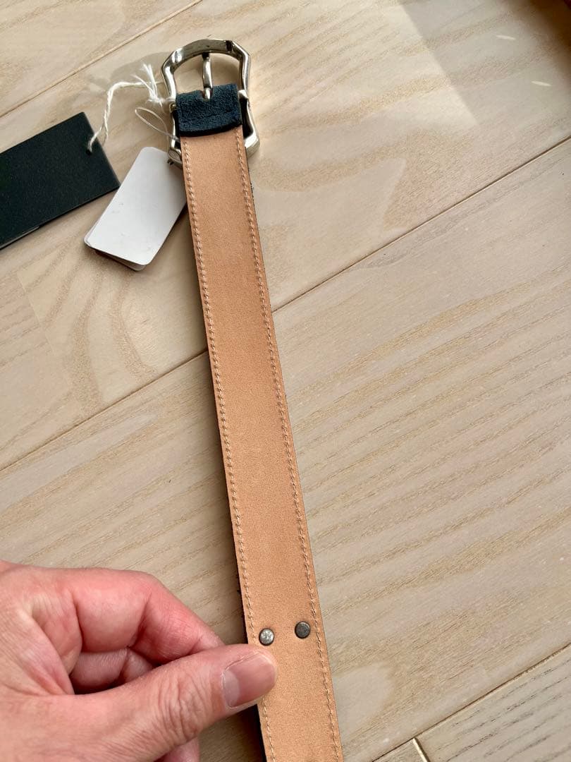 未使用品　AMBOISE ネイビーレザー ベルト 星型装飾　90 フランス製