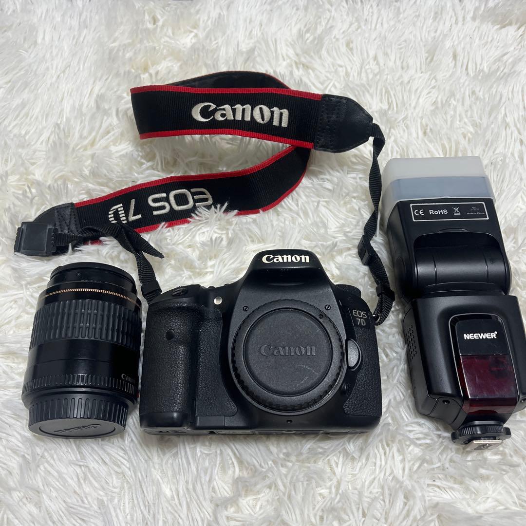 Canon EOS 7D デジタル一眼レフカメラセット　バッテリーなし